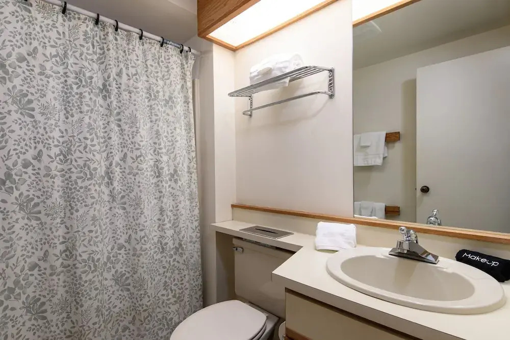 Glades 13 2 Bedroom Condo