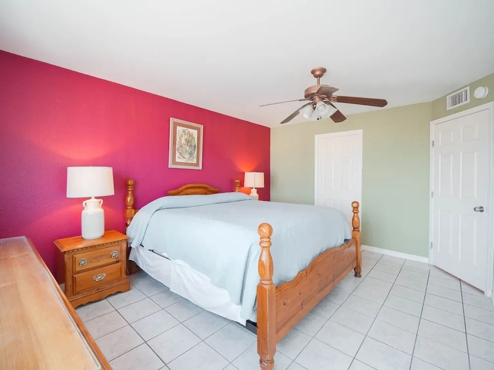 Relaxing , Great Location, 3 Minute Walk To The Beach 2 Bedroom Condo by RedAwning