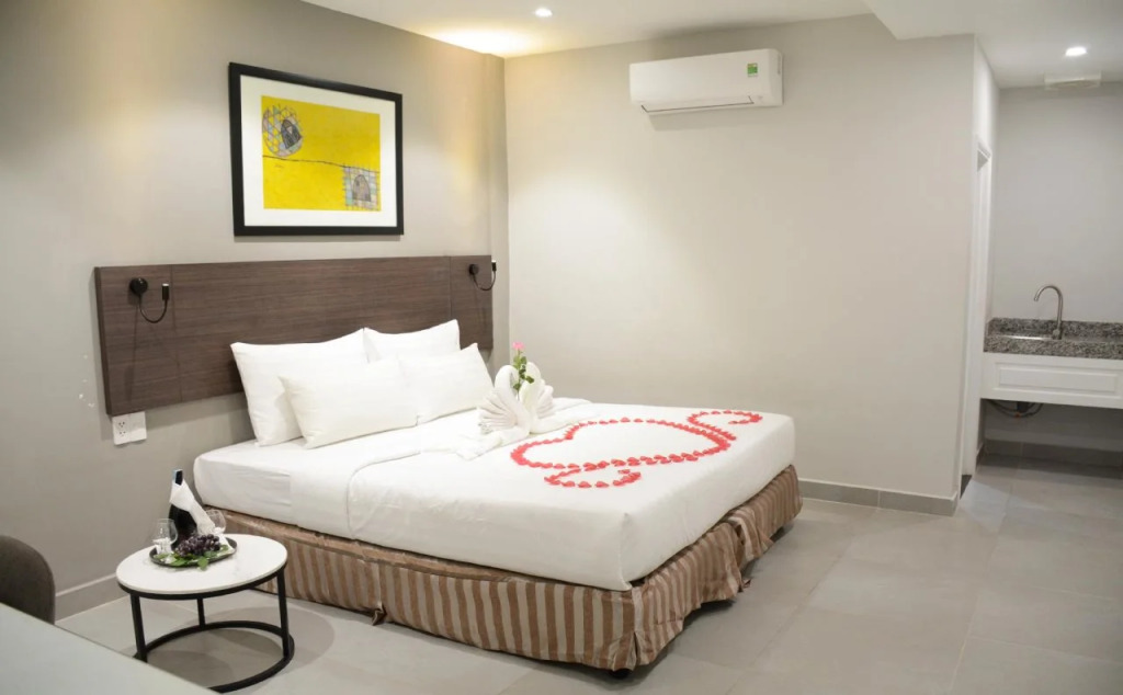 Parkhill Hotel & Apartment