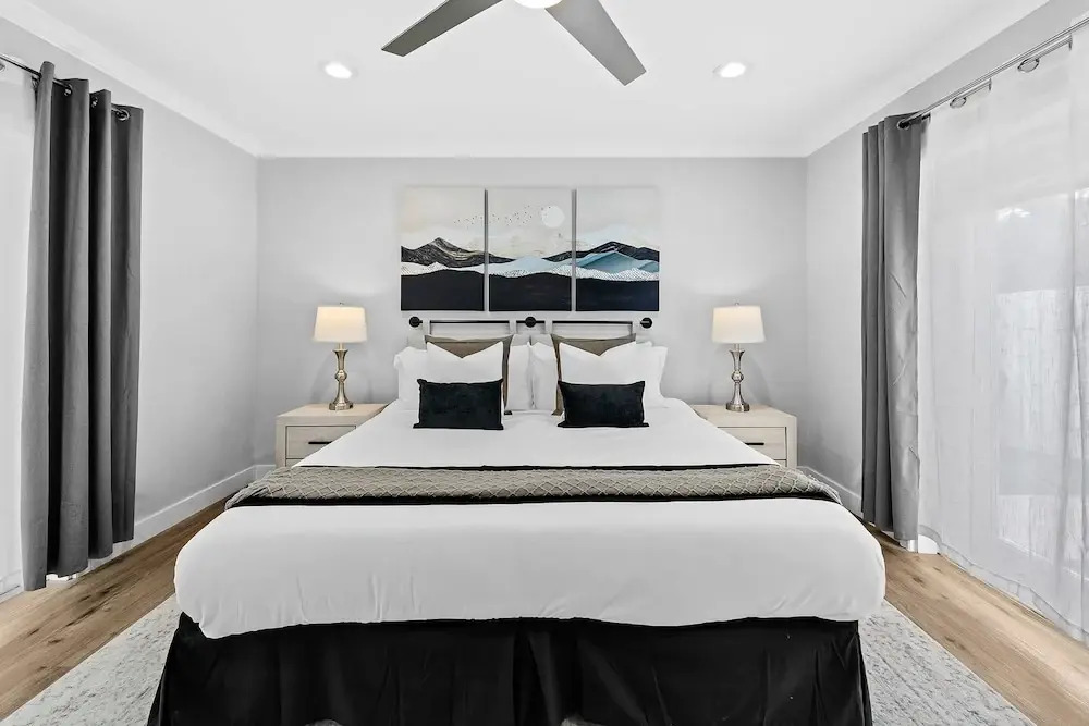 Peaceful 5BR -waterway Views & Private Heated Pool