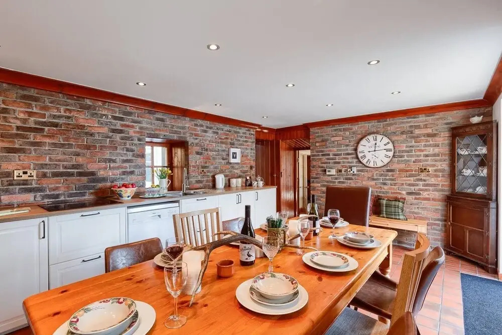 Spacious Characterful House W/views & Large Garden