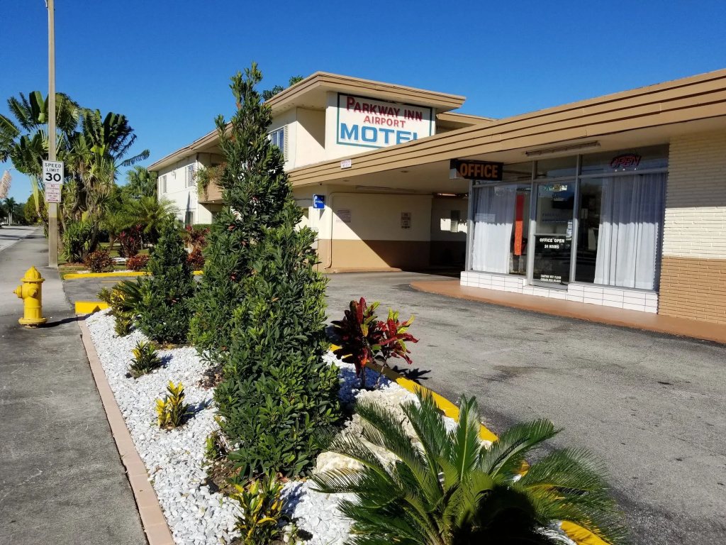 Parkway Inn Airport Motel Miami