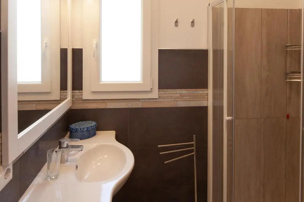 Villa Mimosa Diano Marina: exclusive use villa, garden, barbecue, 3 bedrooms and 3 bathrooms