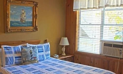 The August Seven Inn