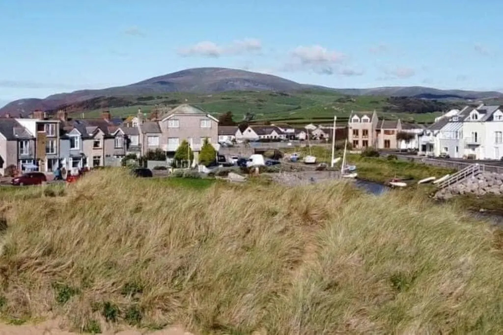 2 bed cottage with private off street parking, Haverigg