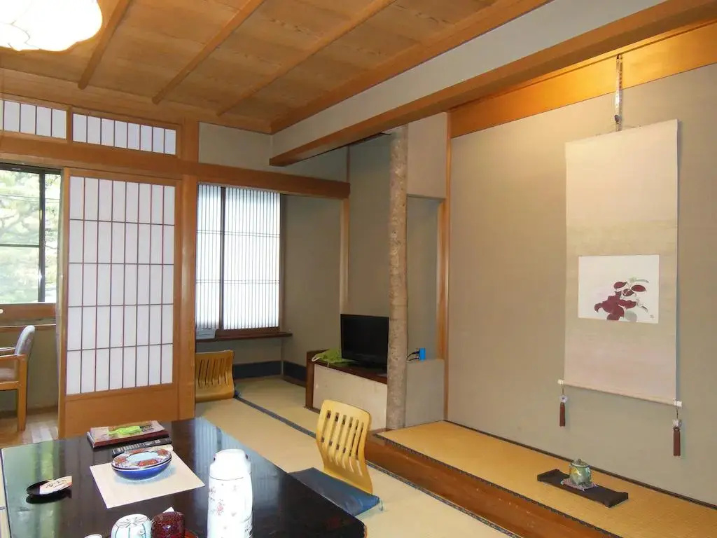 Tsutaya Ryokan