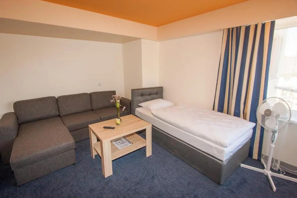 Tauras Center Hotel