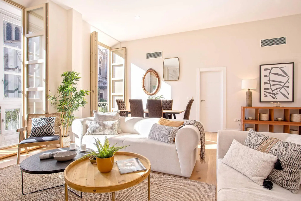 Exclusive 3BD apartment near  Cathedral. San Agustin VI