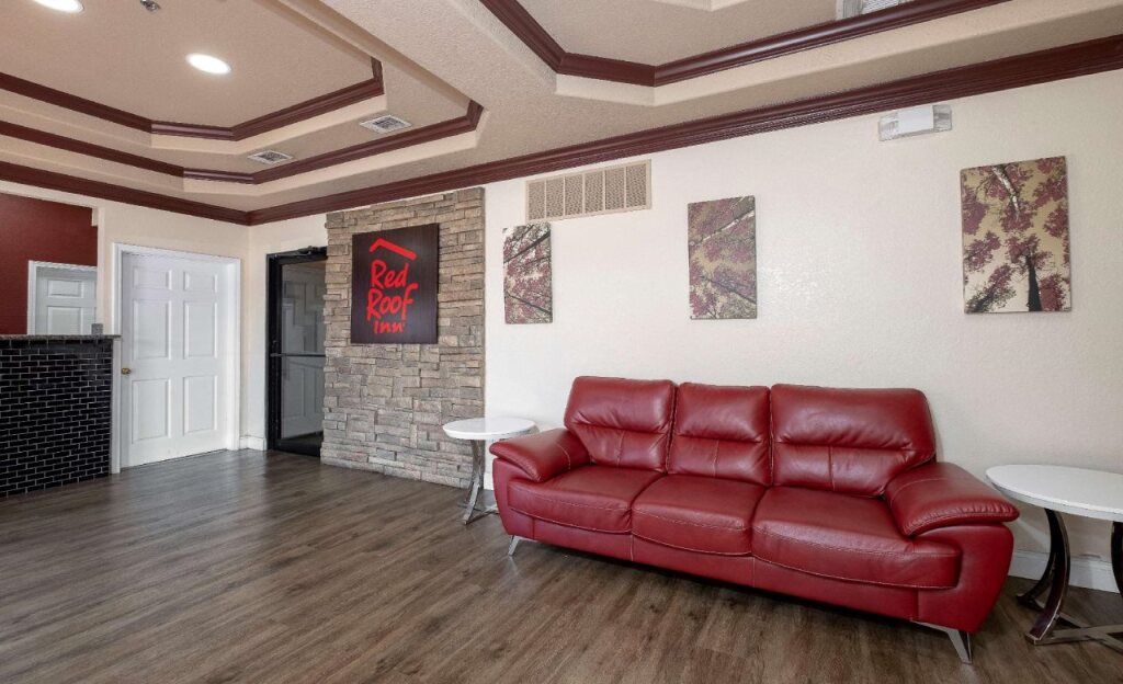 Red Roof Inn & Suites Pensacola-NAS Corry