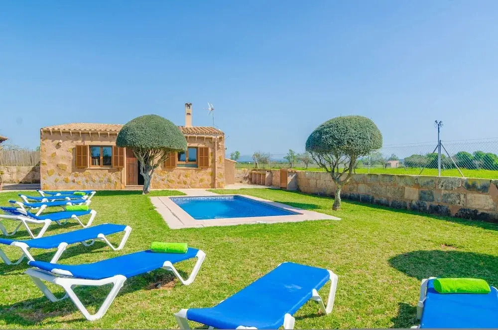 Es Palmer in Campos With 4 Bedrooms and 3 Bathrooms