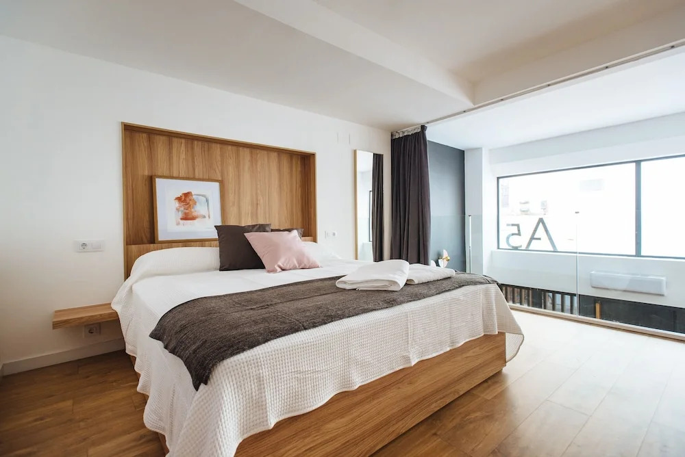 Magno Urban Suites Murillo Gardens