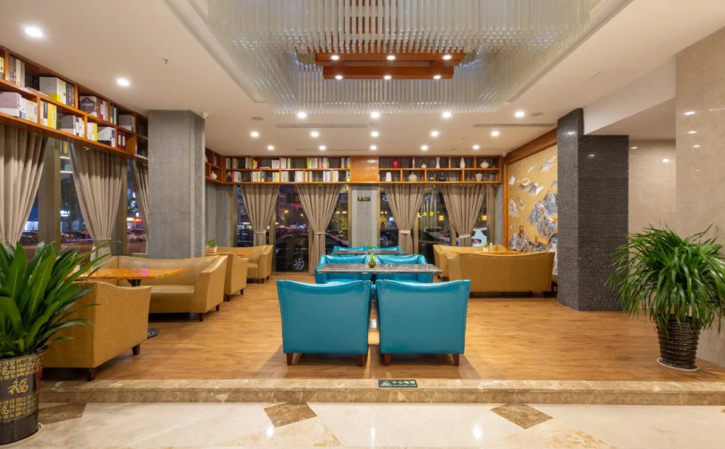 Yiwu Justin Hotel