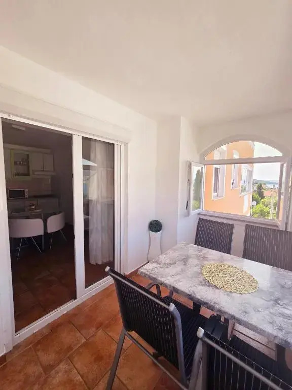 Apartments Vugica Šilo