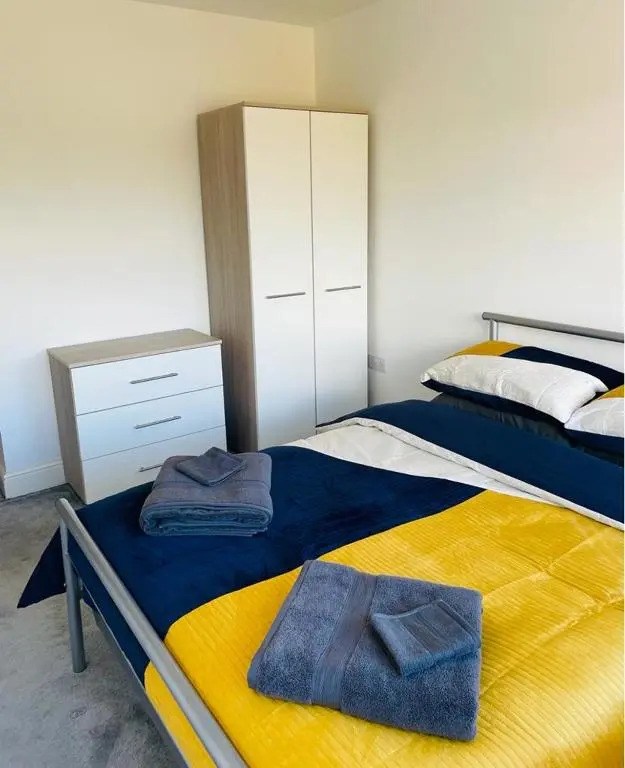 #0410 Lovely one bedroom apartment with free parking