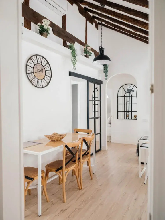 Slow Suites Sol