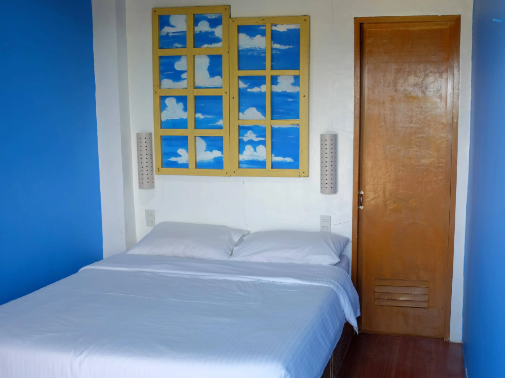MNL Beach Hostel Boracay