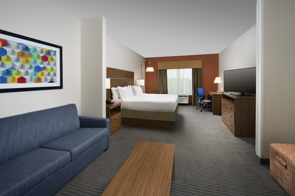 Holiday Inn Express & Suites Bay City by IHG