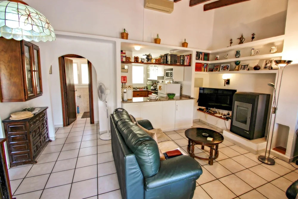 David - holiday bungalow with pool in Teulada