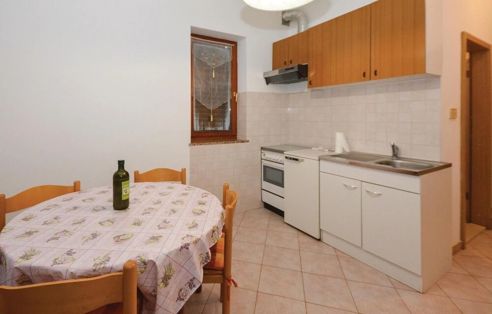 Nice Home in Izola With Wifi and 1 Bedrooms