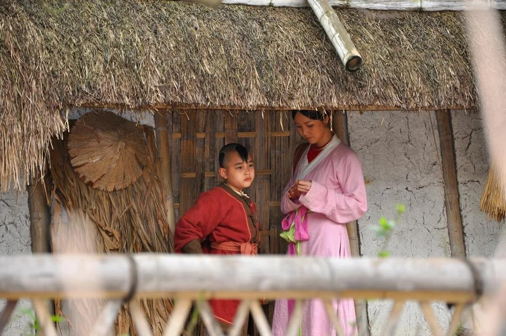 Vietnamese Ancient Village Hotel