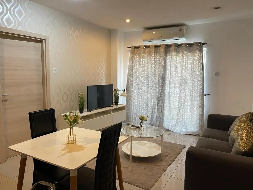 Clifton's Designer Studio Apartments