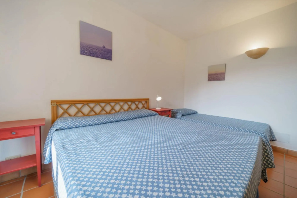 Two room apartment with beautiful terrace close to Forno beach-BAIA BLU N°5