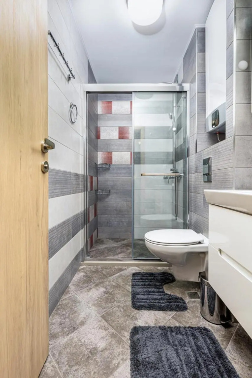 Stylish 1BD flat with a Parking Spot