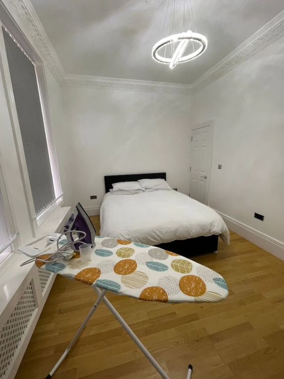 Charming 1-bed Apartment in Wolverhampton