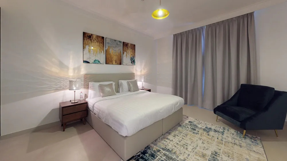 LUX The Creek Palace Residence Suite
