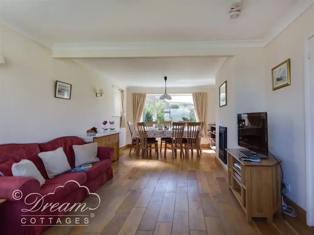 Hillview Bungalow