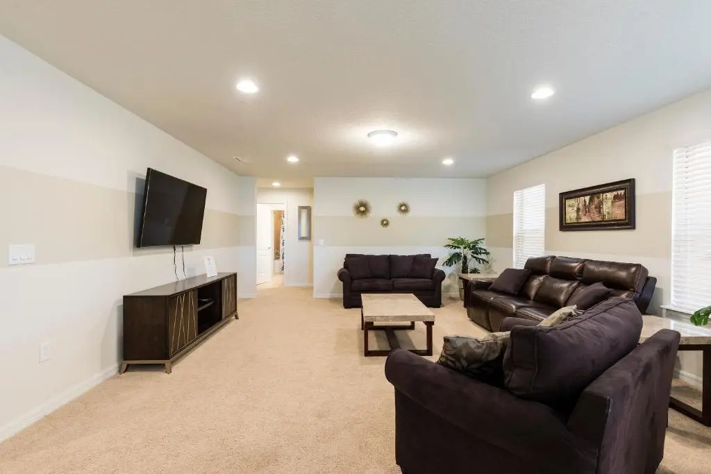Luxury 6BR Villa in Windsor at Westside Resort
