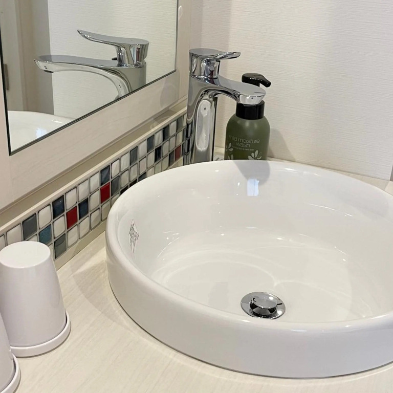 Asta Hotel