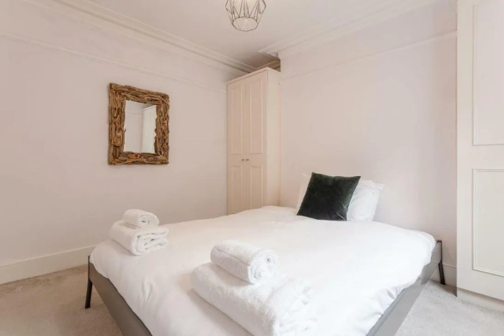 1 Bedroom Apartment in Camden