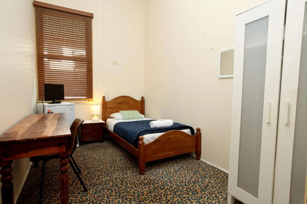 Bowen Terrace Accommodation