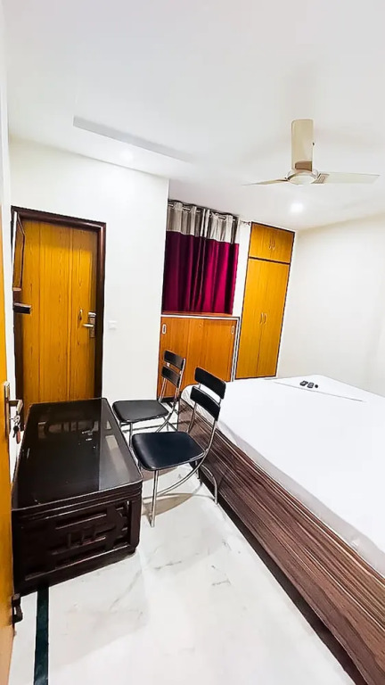 Roomshala 140 Hotel 24&7 Malviya Nagar