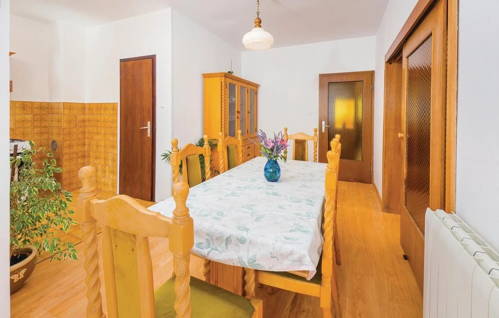 Awesome Home in Pobri With Wifi and 3 Bedrooms