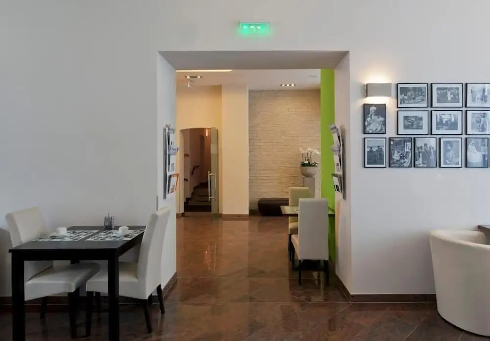 Hotel Aurora