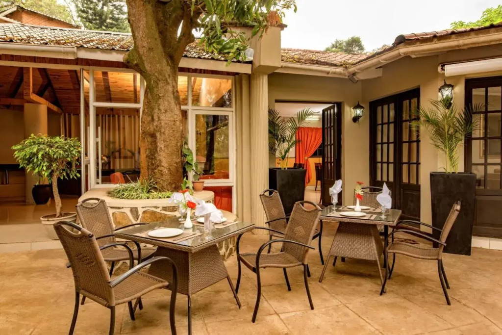 Serendib Suites and Conference Center