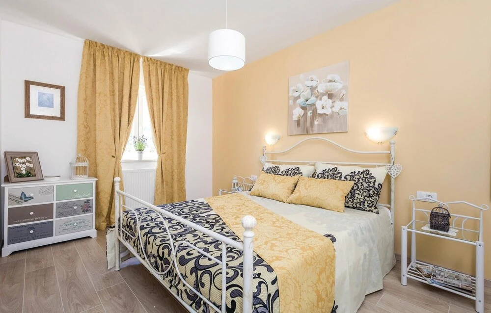 Cozy Home In Icici With House Sea View
