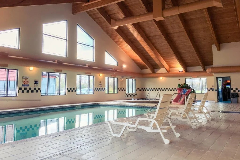 White Oak Inn & Suites