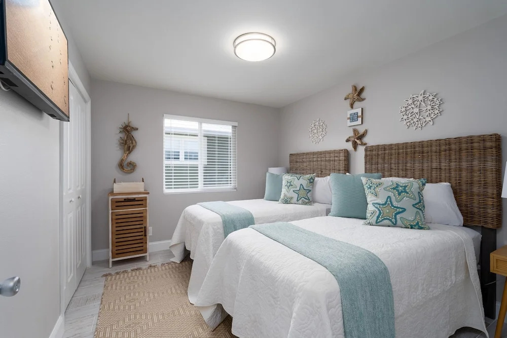 Shells N Sunshine! Getaway Destination Just Minutes from the White Sandy Beaches of Fort Myers! home