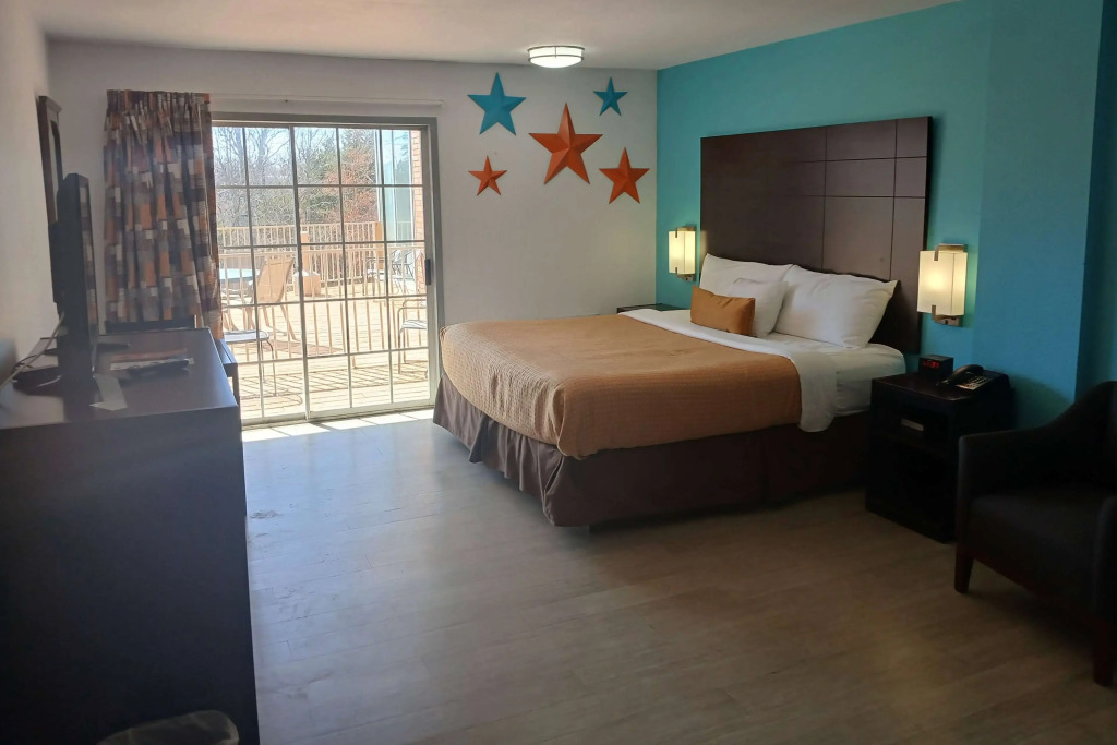 Howard Johnson by Wyndham Branson Theatre District