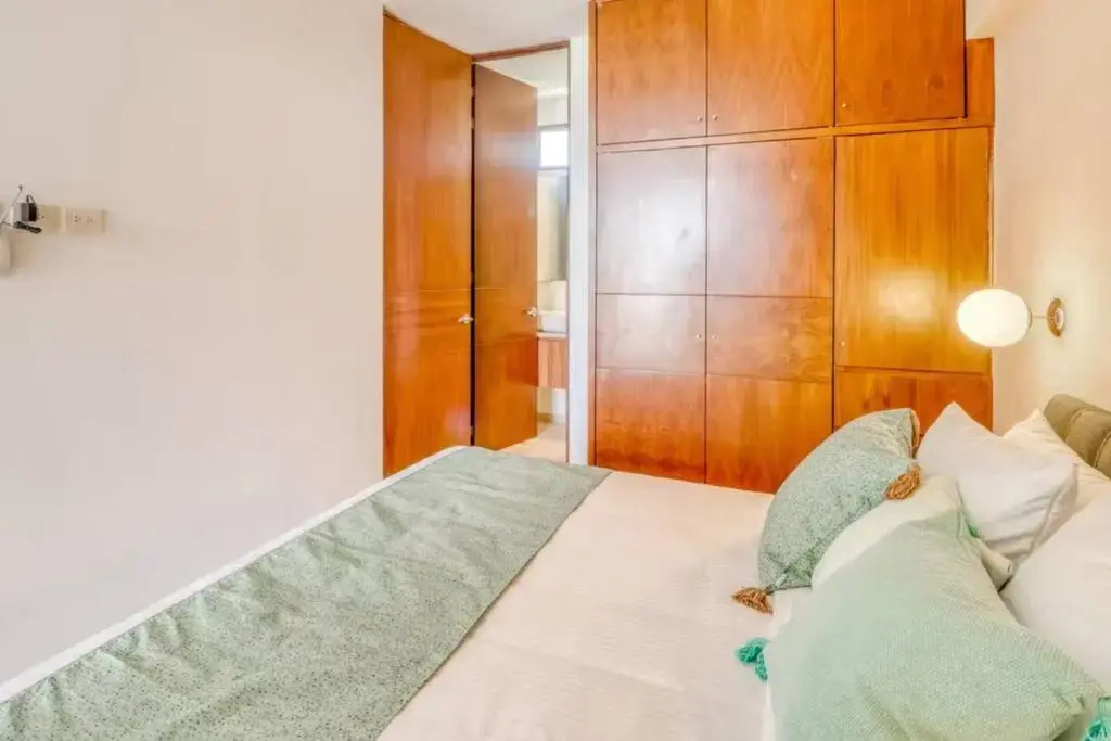 305 Amena Modern Secluded Penthouse w/ Private Pool & Gym