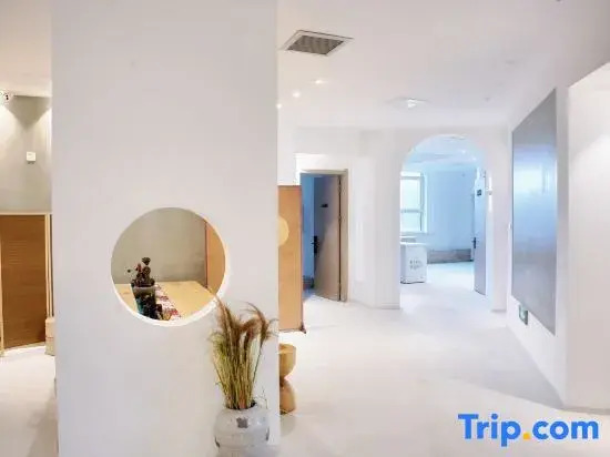 Mofei Zen Hotel (Lanzhou Center Xizhan Shizi Subway Station)