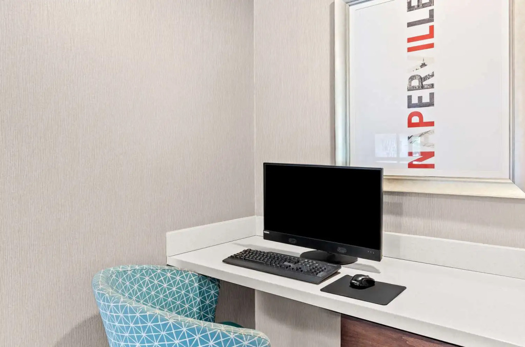 Hampton Inn Chicago-Naperville