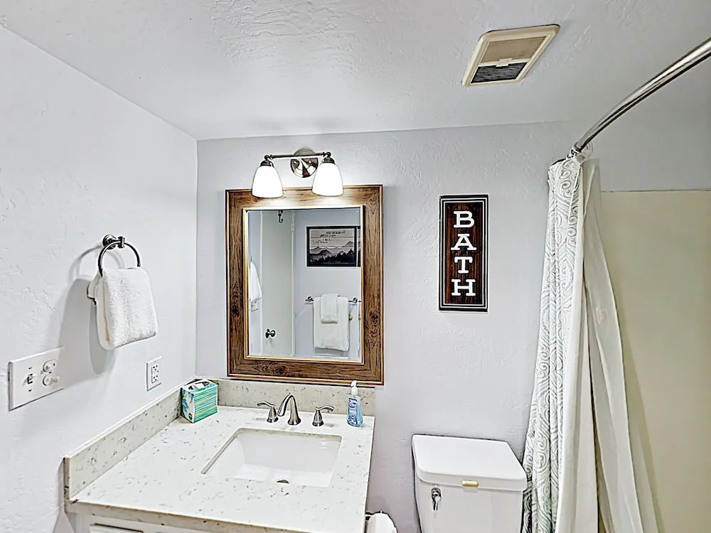 Walk To Slopes! Mountain W/ Private Hot Tub 3 Bedroom Home