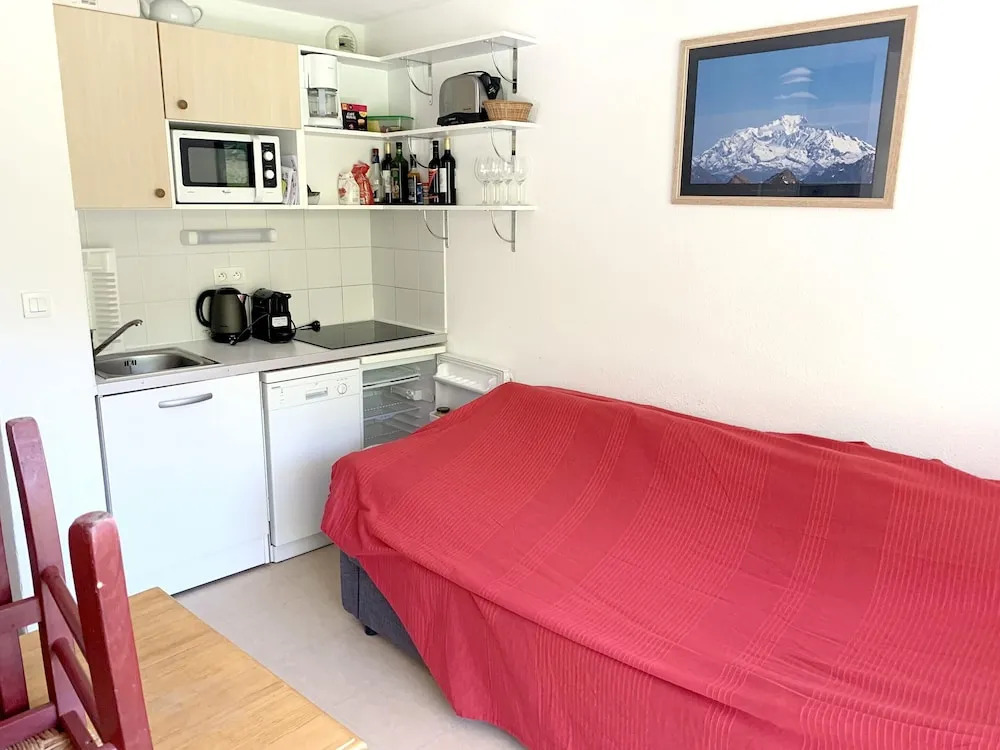 Apartment With one Bedroom in Allos, With Wonderful Mountain View, Poo
