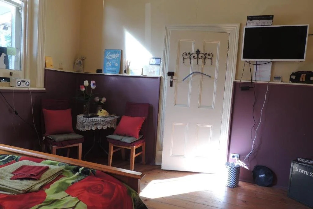 Wozza's B&B and Vault Cafe