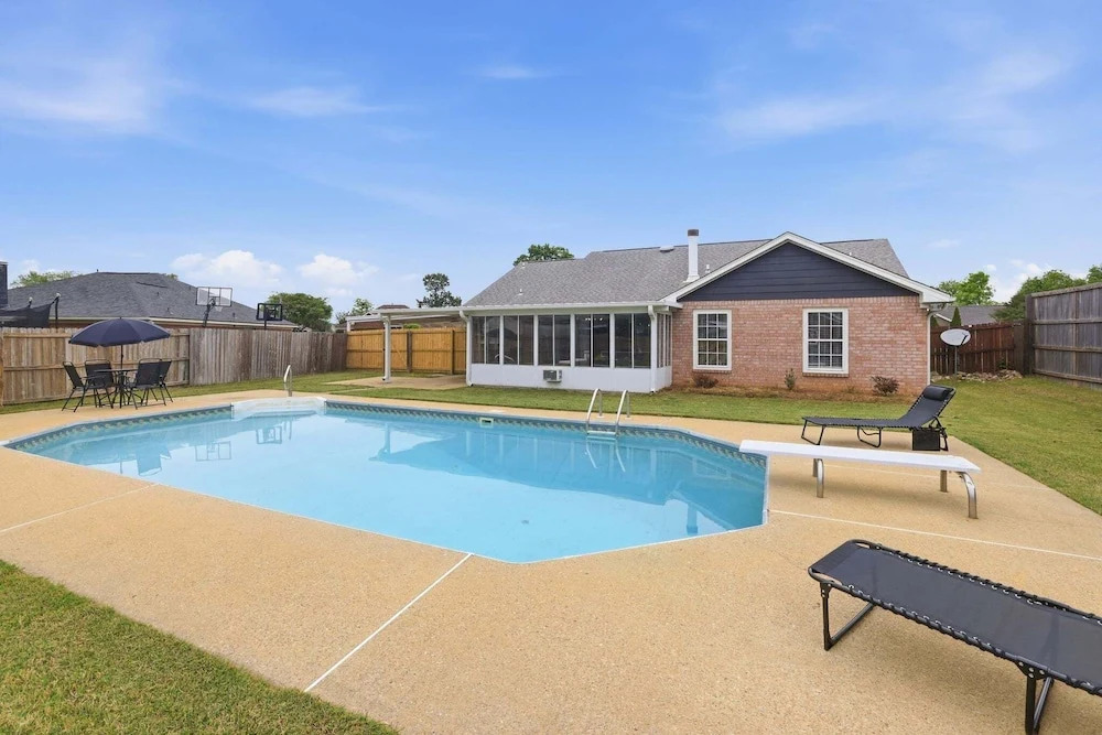 Private Pool Quiet Retreat Games 3 Bedroom Home