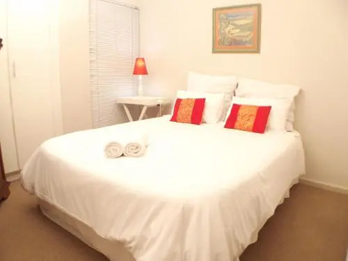 Point Village Accommodation - Santos 44